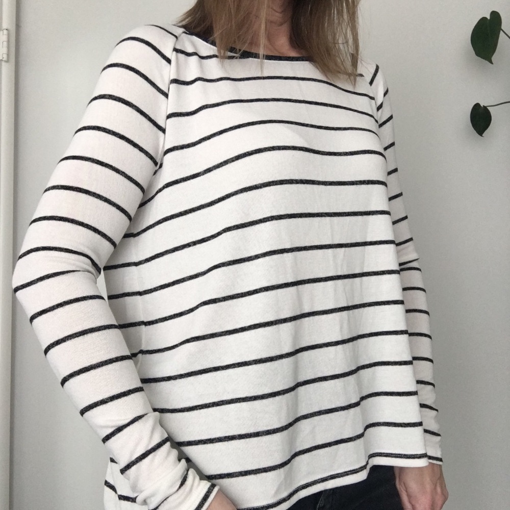 3/$20 NWT Old Navy Luxe Striped Raglan Sleeve Tee, size Small 🖤